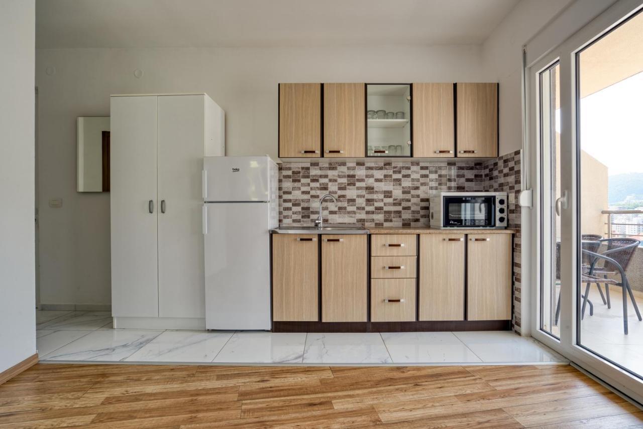 Apartmani Cukic Rafailovici 부드바 외부 사진