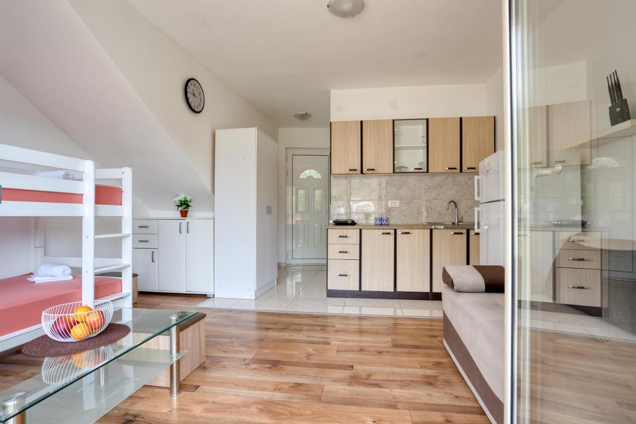 Apartmani Cukic Rafailovici 부드바 외부 사진