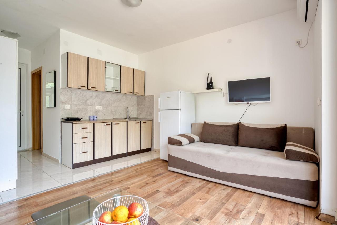 Apartmani Cukic Rafailovici 부드바 외부 사진