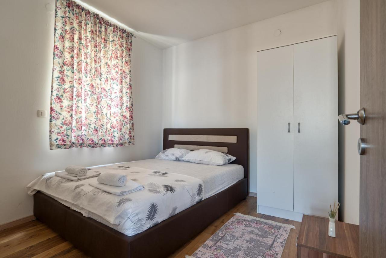 Apartmani Cukic Rafailovici 부드바 외부 사진